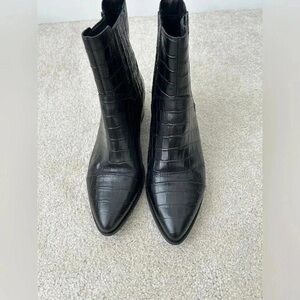 Vagabond Black Croc-Pattern Ankle Boots